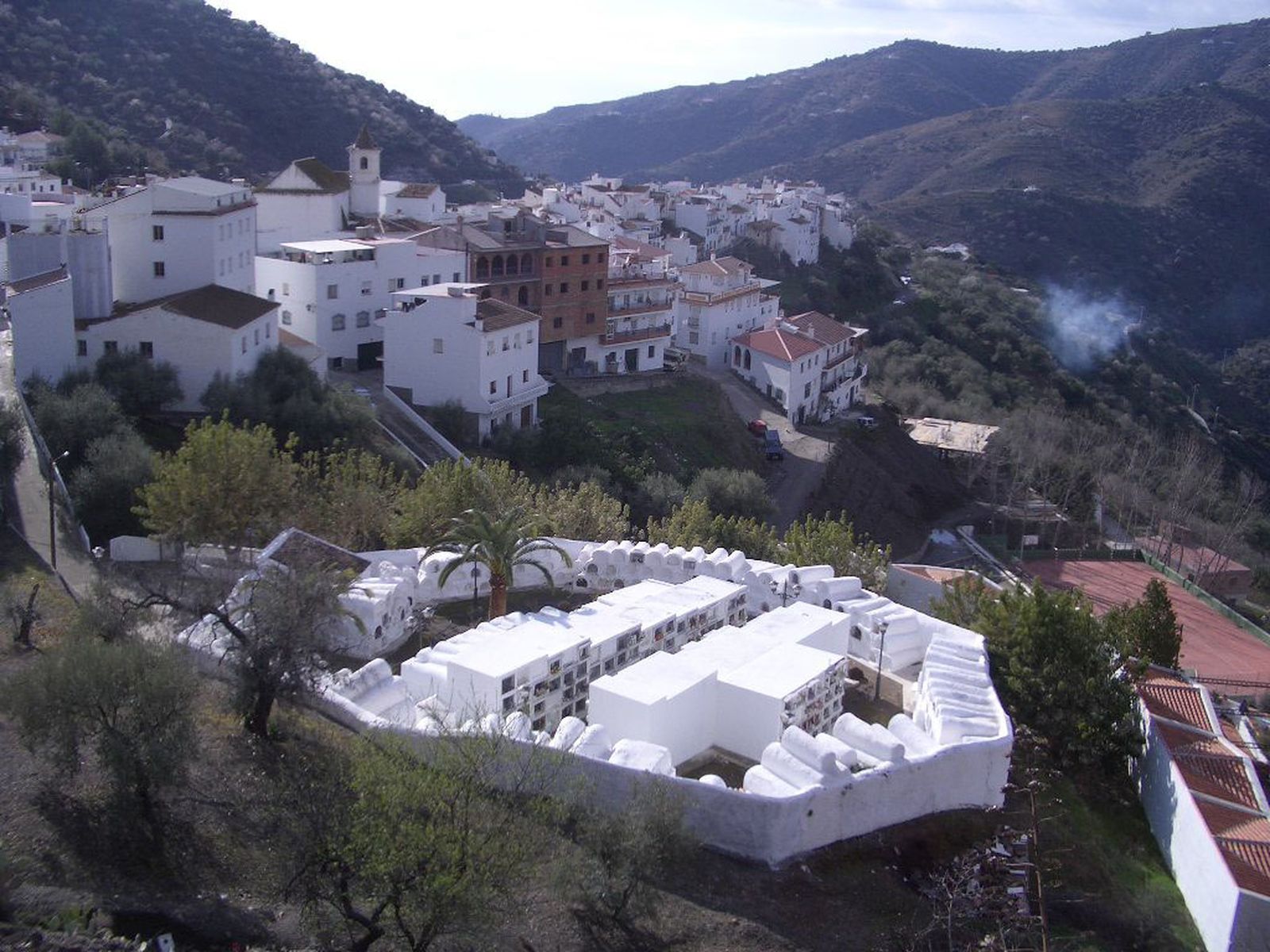 Vista del municipio de Sayalonga.