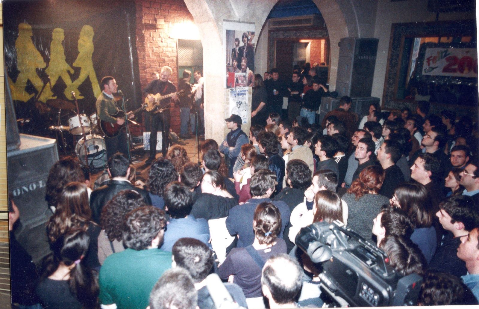 El primer concierto Beatles llenó la sala Venue en 1999.