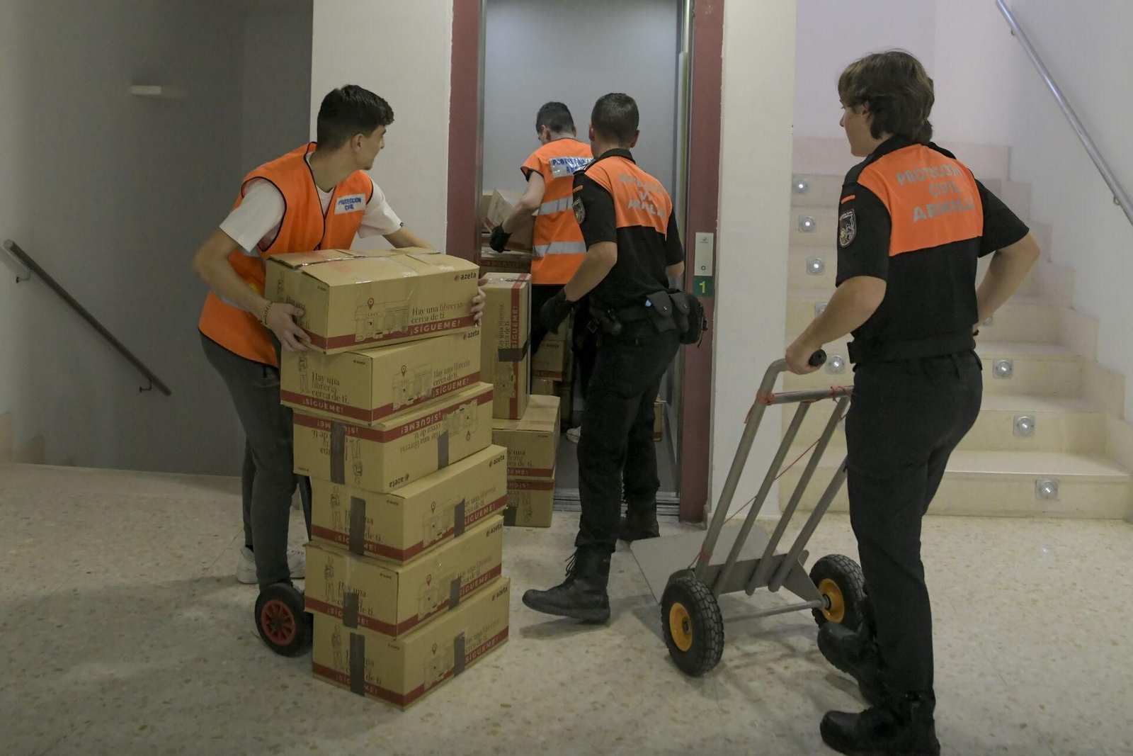 Galería | Granada se entrega a los afectados por la DANA de Valencia con recogidas solidarias