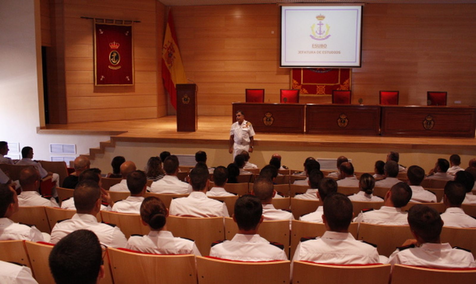 174 alumnos comienzan el curso en la Escuela de Suboficiales de la Armada