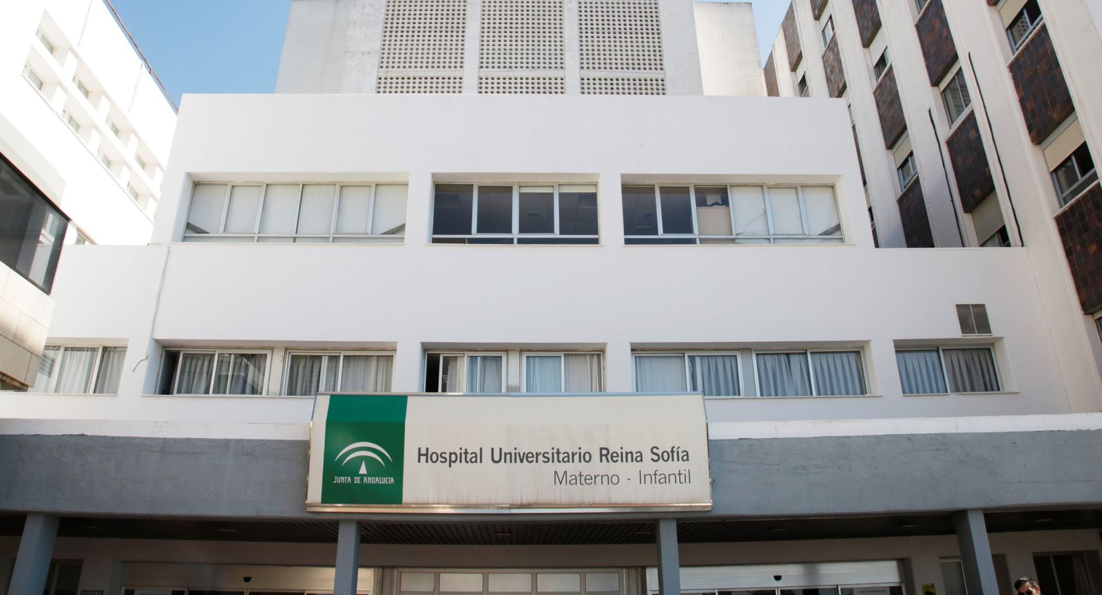 Edificio del Hospital Materno-Infantil del Reina Sofía.
