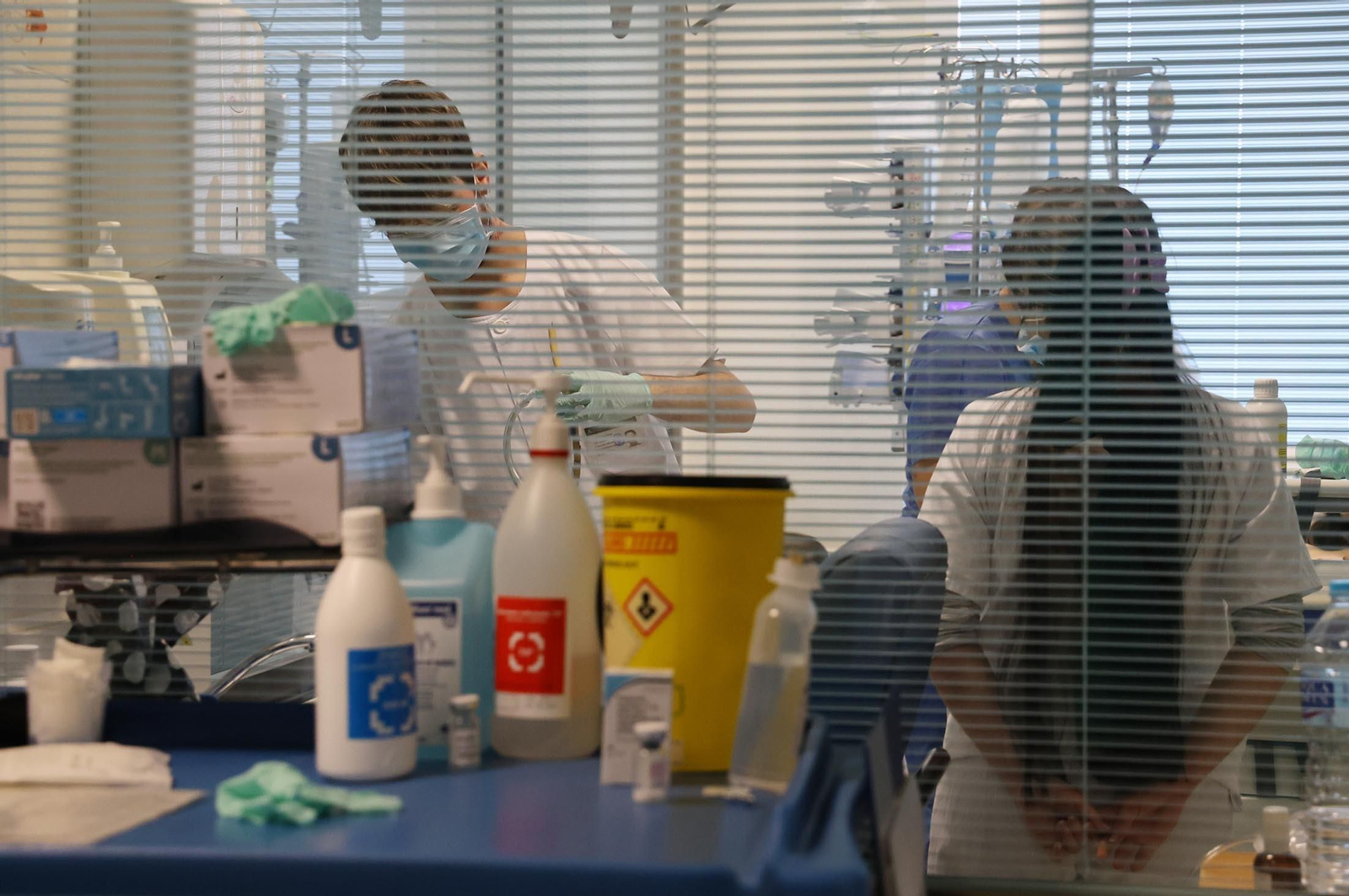 Imágenes de la UCI del Hospital Infanta Elena en Huelva