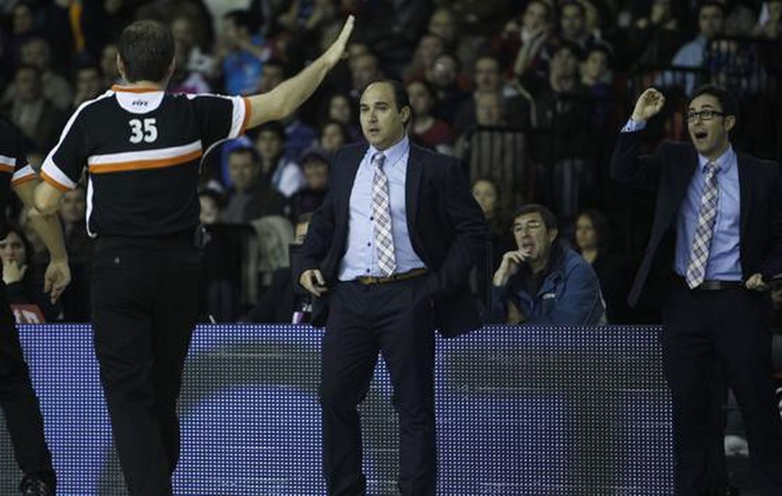 El Cajasol cae en San Pablo ante Unicaja (68-72). / Antonio Pizarro