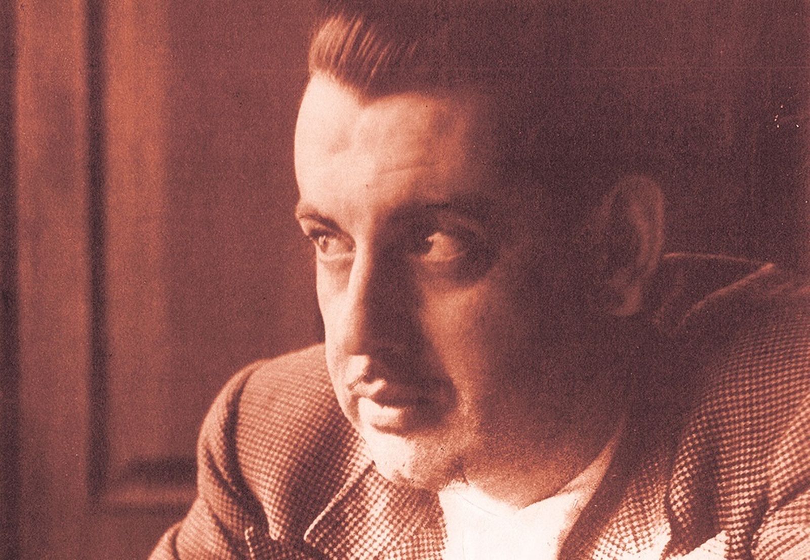 Antonio Otero Seco (Cabeza del Buey, Badajoz, 1905 - Rennes, 1970) fotografiado por F. Buendía en 1936