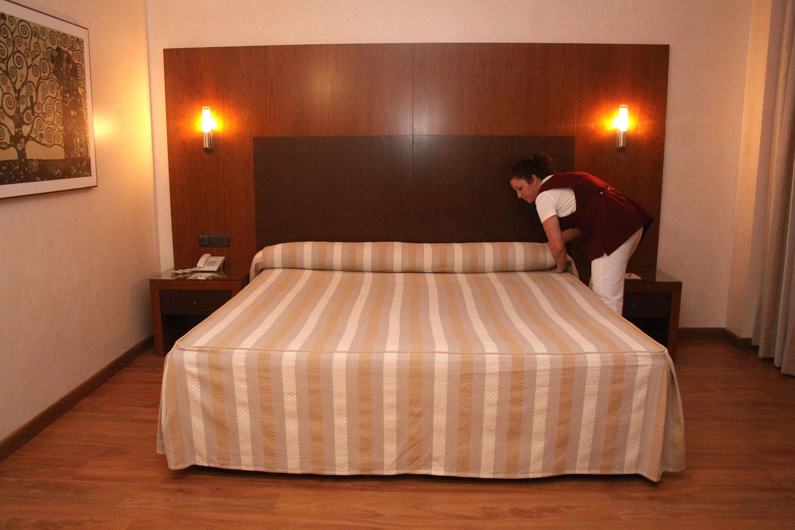 La parcialidad asociada a trabajos femeninos termina lastrando las cotizaciones.