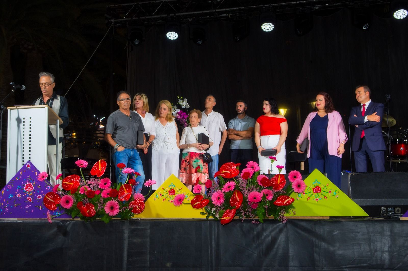 Así ha vivido Carboneras su tradicional Saluda, pregón y reconocimiento a vecinos durante las fiestas patronales