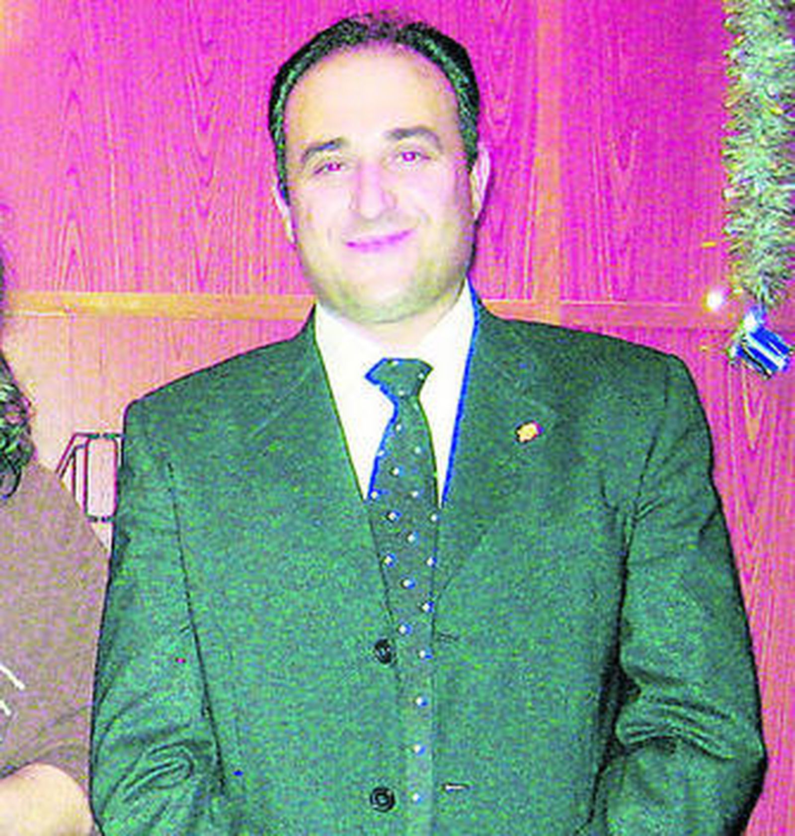 José Pérez, alcalde.