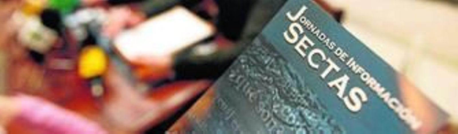 Presentación de unas jornadas informativas sobre sectas.