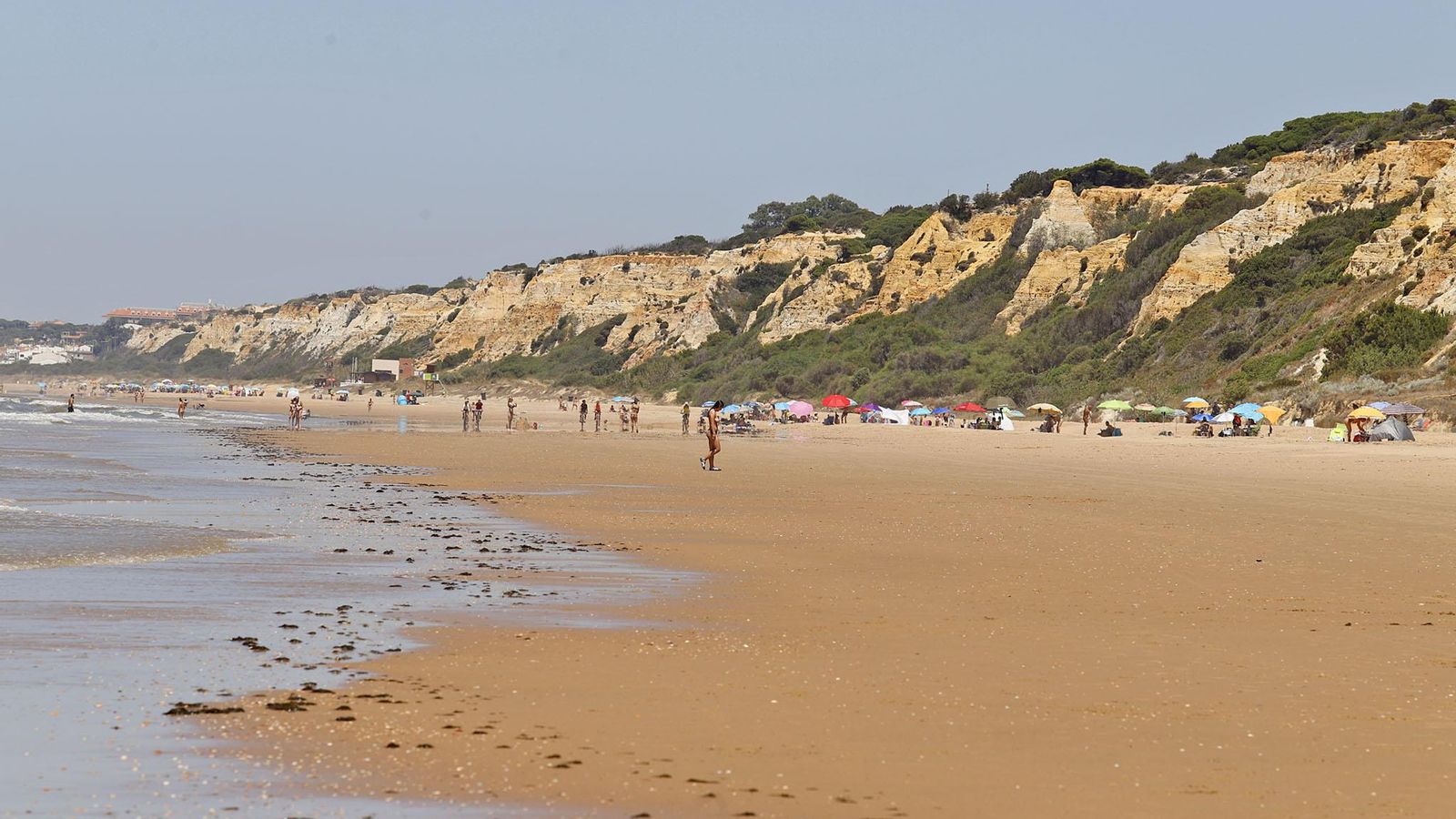 El arenal de Huelva es inmenso, cuenta con las tres playas más largas de España