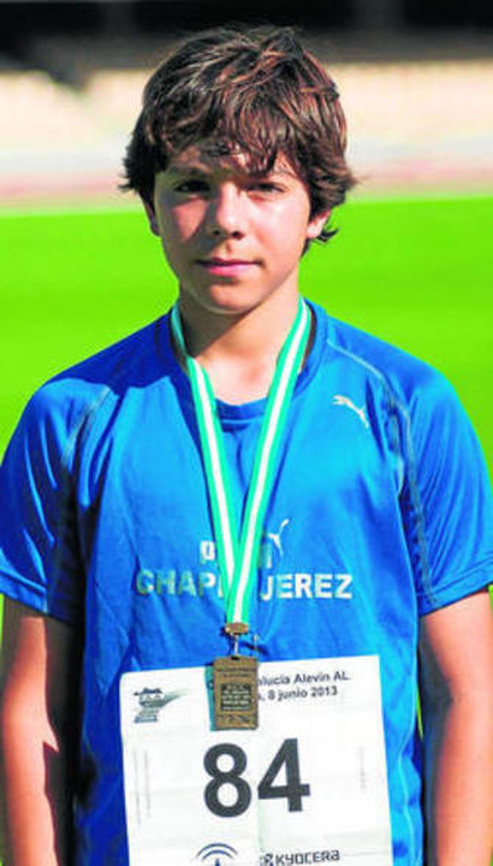 Nacho Pericet, con la medalla de oro del Andaluz alevín.