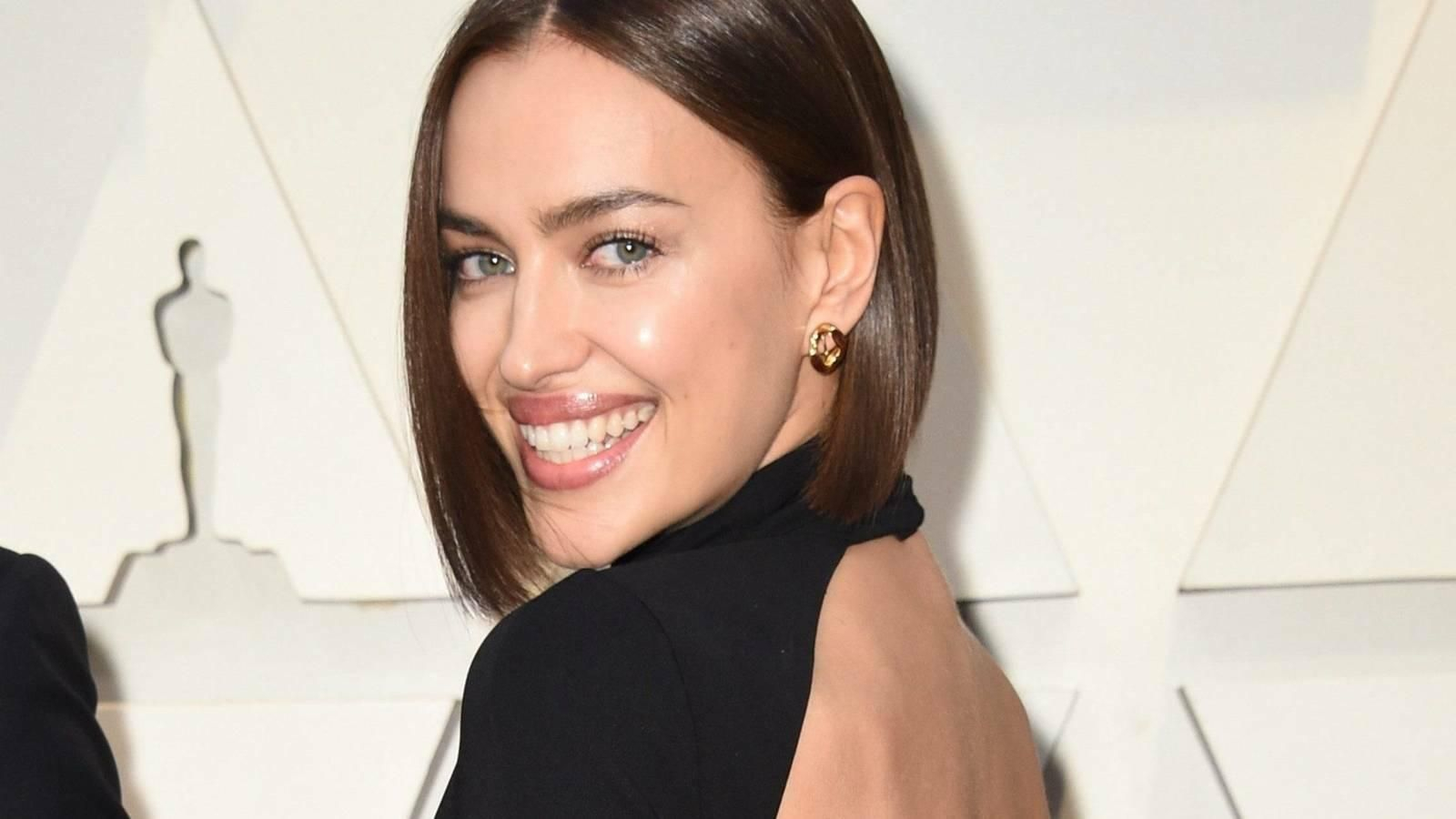 Corte de pelo tipo carré.