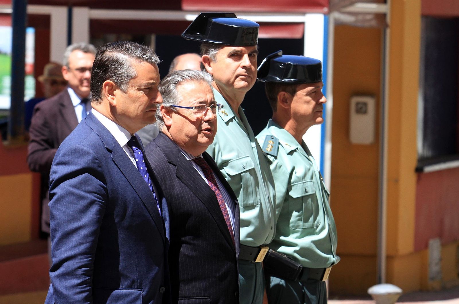 Juan Ignacio Zoido, ministro del Interior, presenta en la Comandancia de la Guardia Civil la nueva versión de AleryCops y el dispositivo del Rocío y posteriormente acude a la Diputación de Huelva para visitar la exposición sobre el terrorismo, en imágenes