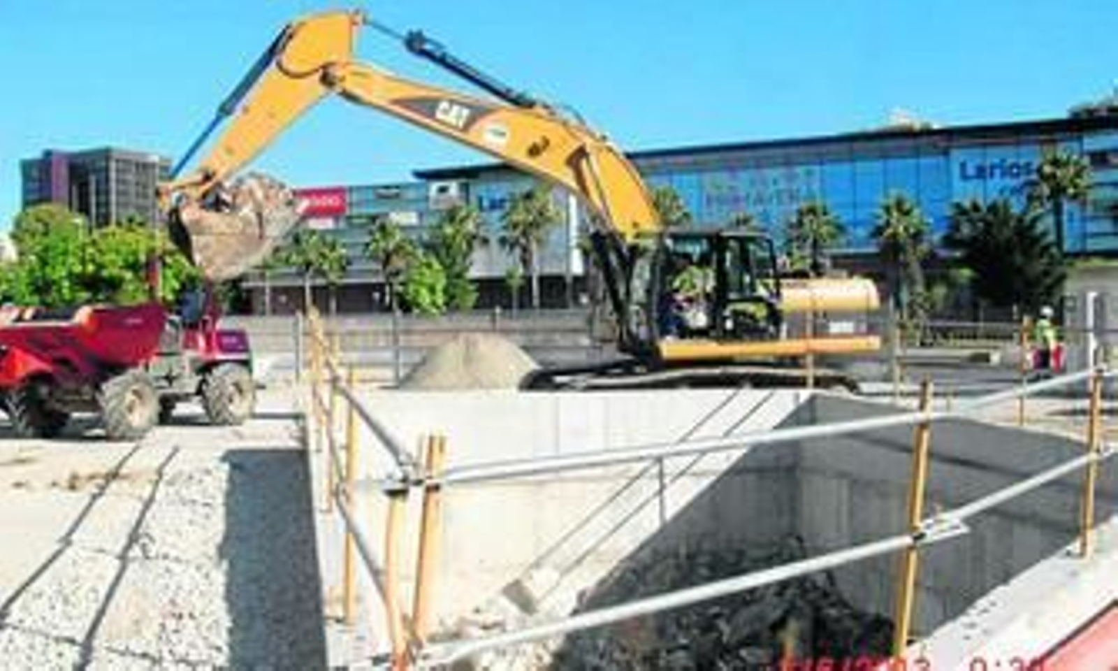 Inicio de los trabajos de excavación, ayer.