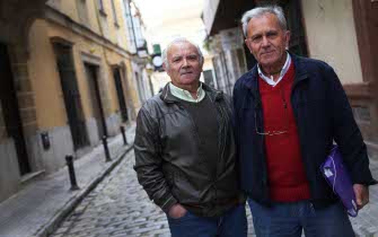 "Decidimos irnos en los 60; ahora nos están echando"