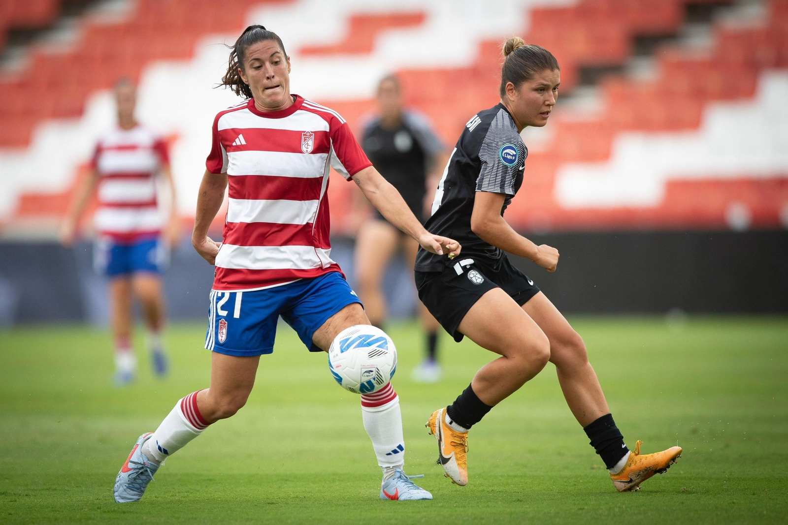 Las mejores imágenes del Granada CF Femenino-Levante Badalona
