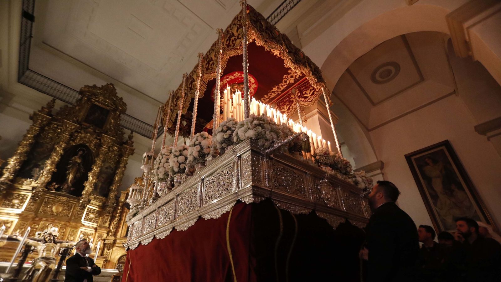 Fotos del Viernes Santo en La Línea: Cristo del Mar y Luz y Esperanza Nuestra, Soledad y Santo Entierro, Cristo del Amor y Misericordia y Amargura.
