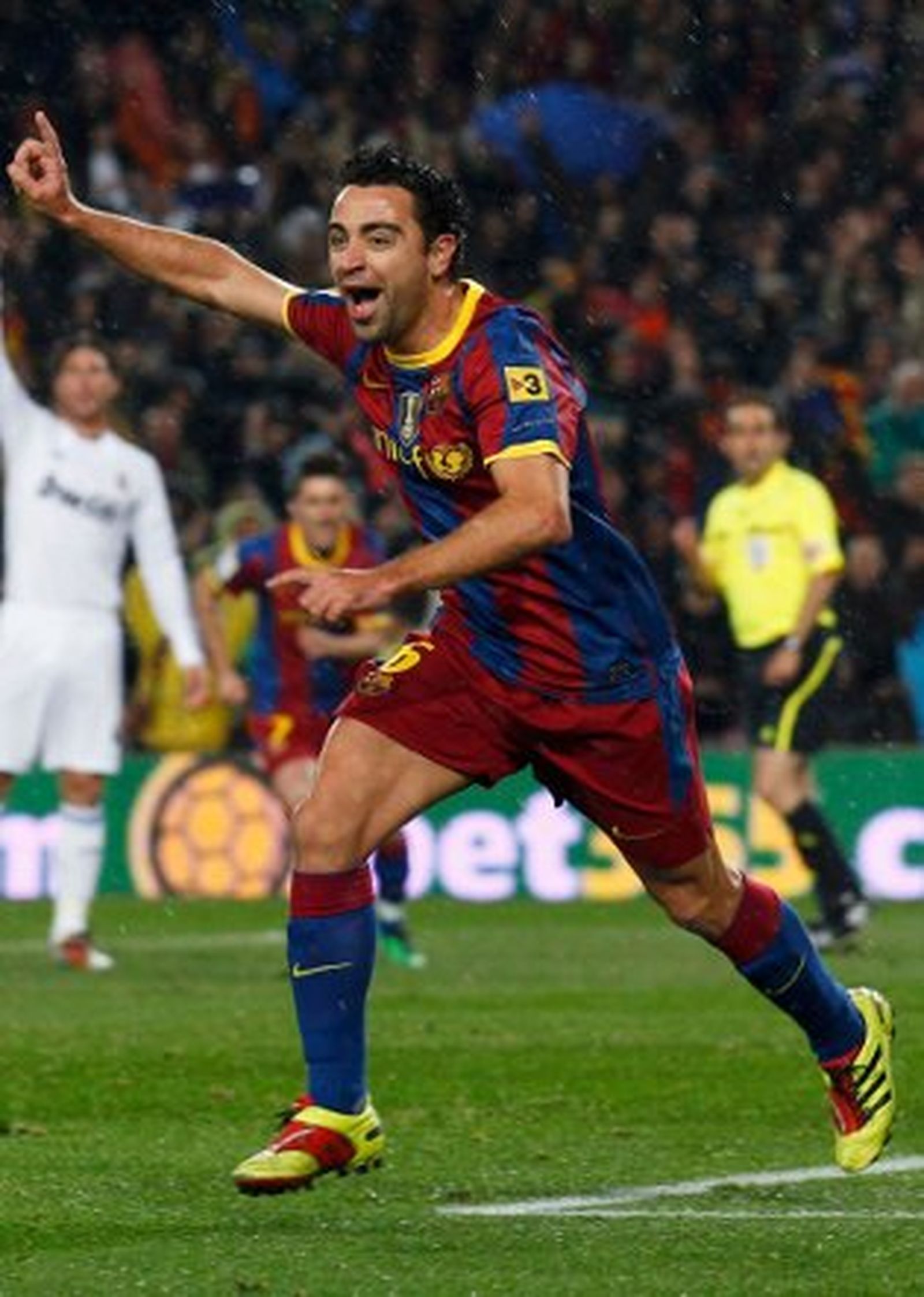 Xavi, de genio a leyenda