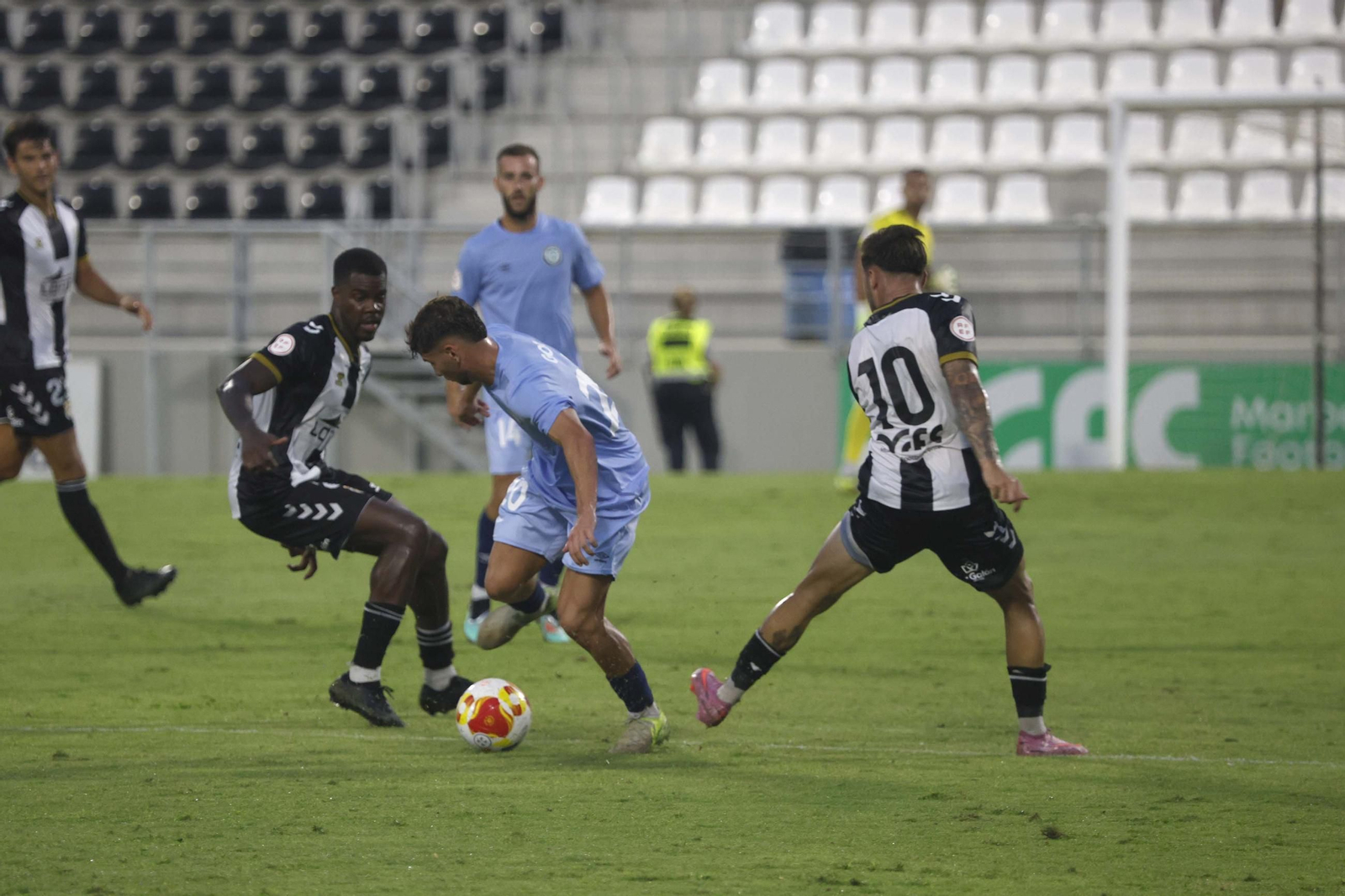 Las imágenes del partido amistoso entre la Balona y el Torremolinos