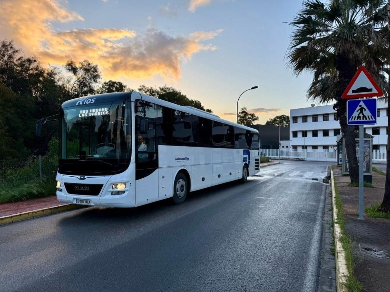 El autobús Los Barrios-Palmones.