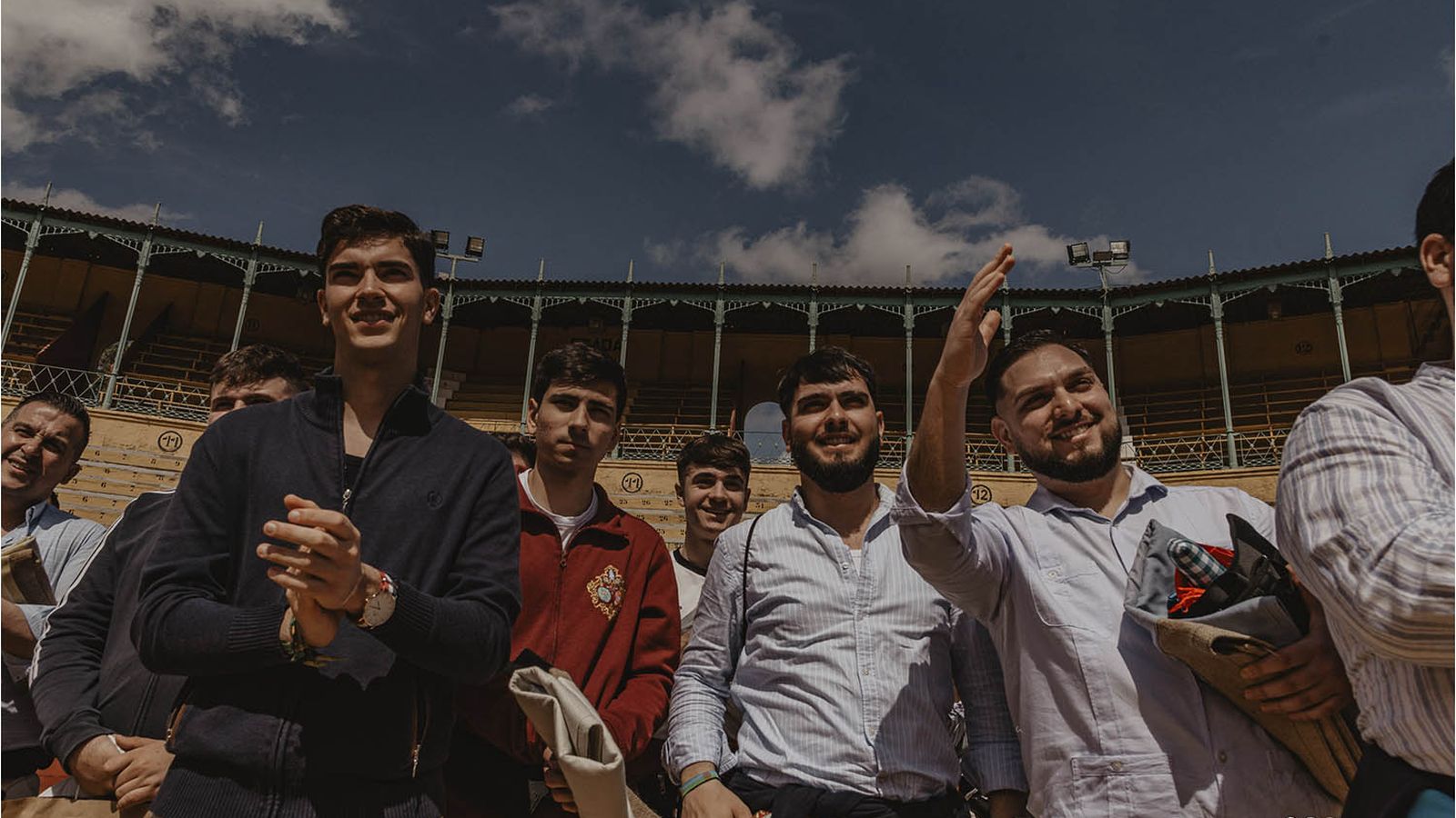 Homenaje a Juan José Padilla de los cargadores de la Hermandad de Fátima