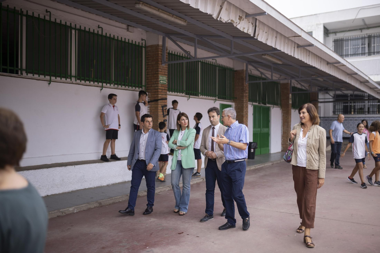 Imágenes del desayuno en el colegio Salesianos en el marco del proyecto de la Fundación Prenauta por el chef  Xanty Elías