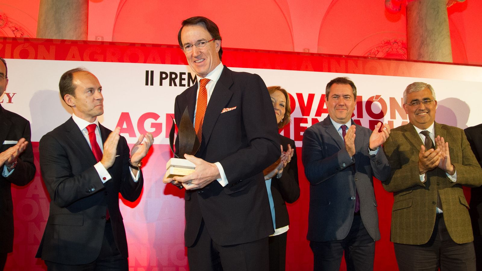 Mauricio González-Gordon recoge el premio a González Byass