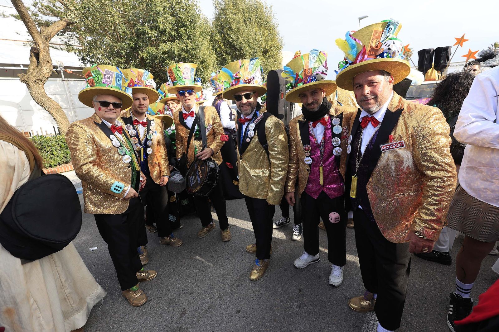 Búscate en las fotos del pasacalles del Carnaval de Tarifa 2026