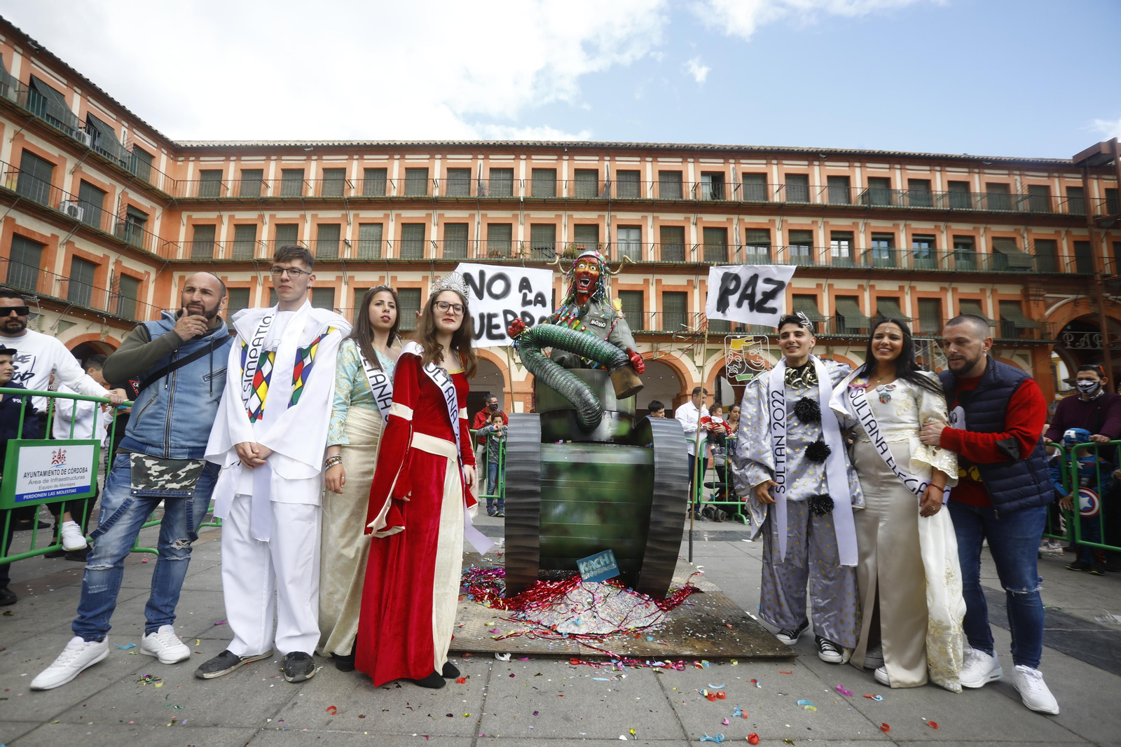 Fotografías: La quema del dios Momo pone punto y final al Carnaval de Córdoba 2022