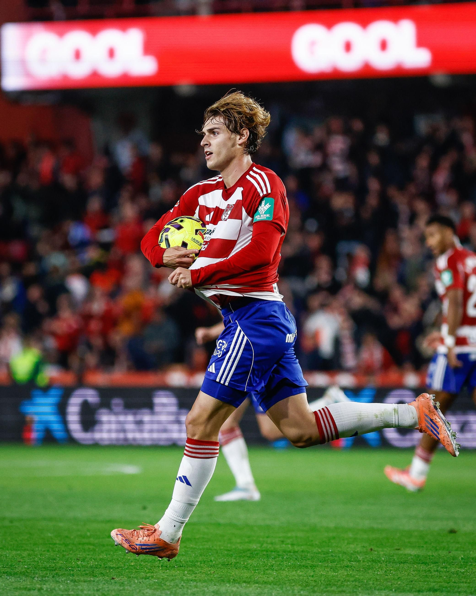 Las mejores imágenes de la victoria del Granada CF ante el Zaragoza