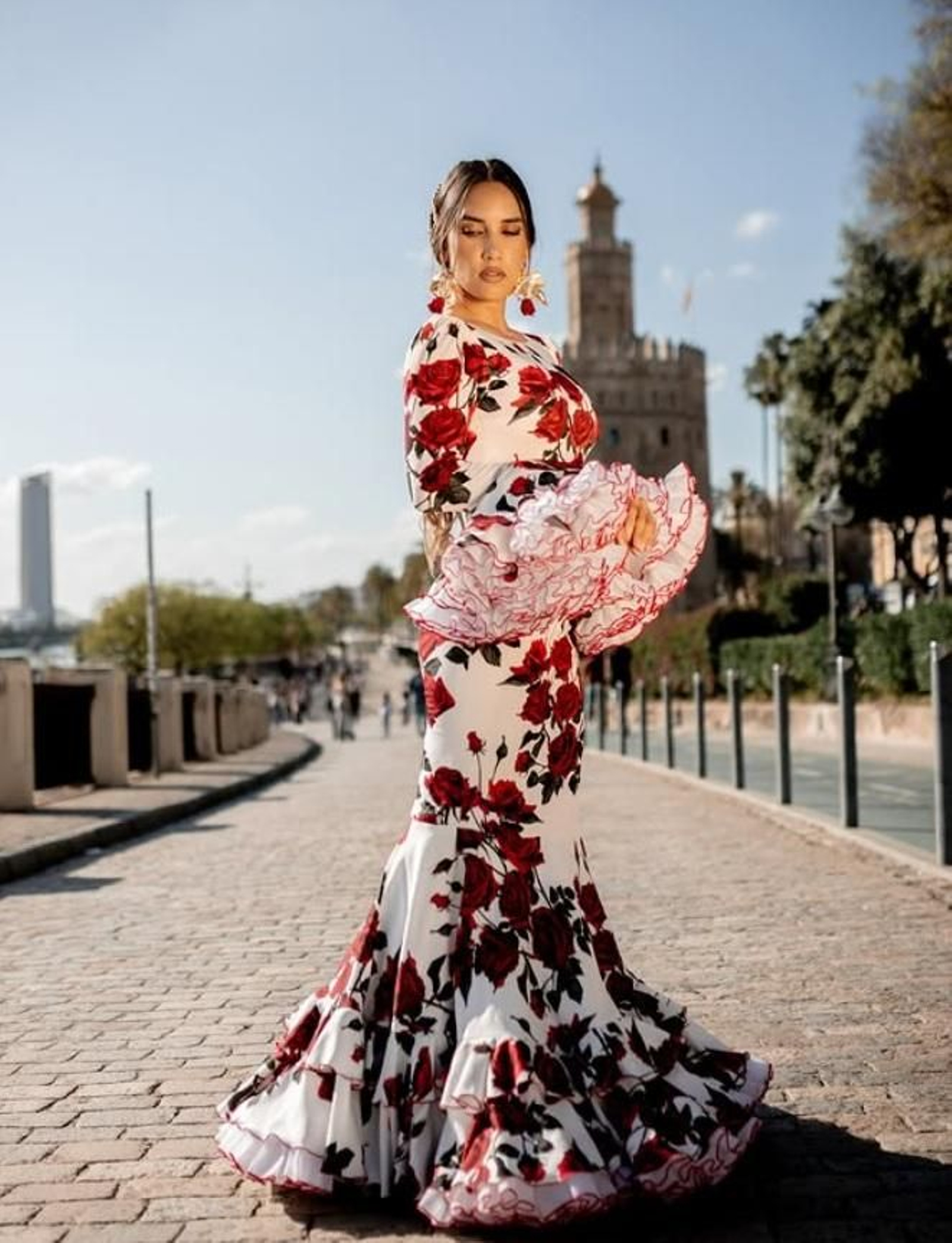India Martínez vestida de flamenca en la Feria de Abril.