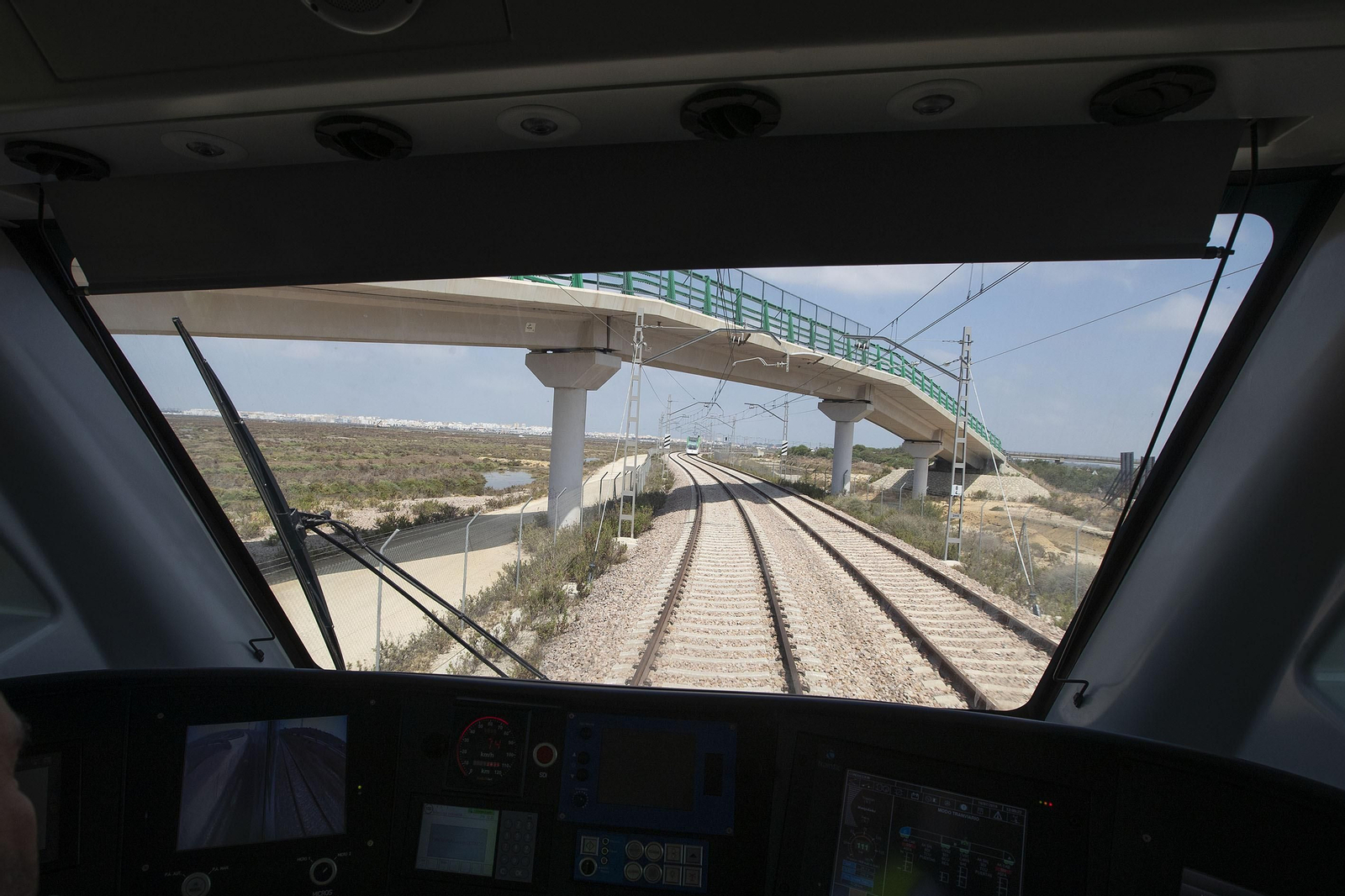 El tranvía de la Bahía, en imágenes