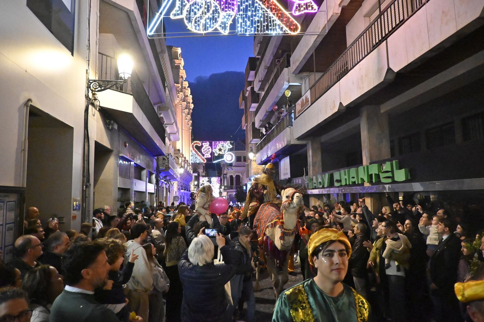 Las mejores fotografías de la llegada de los Reyes Magos a Huelva