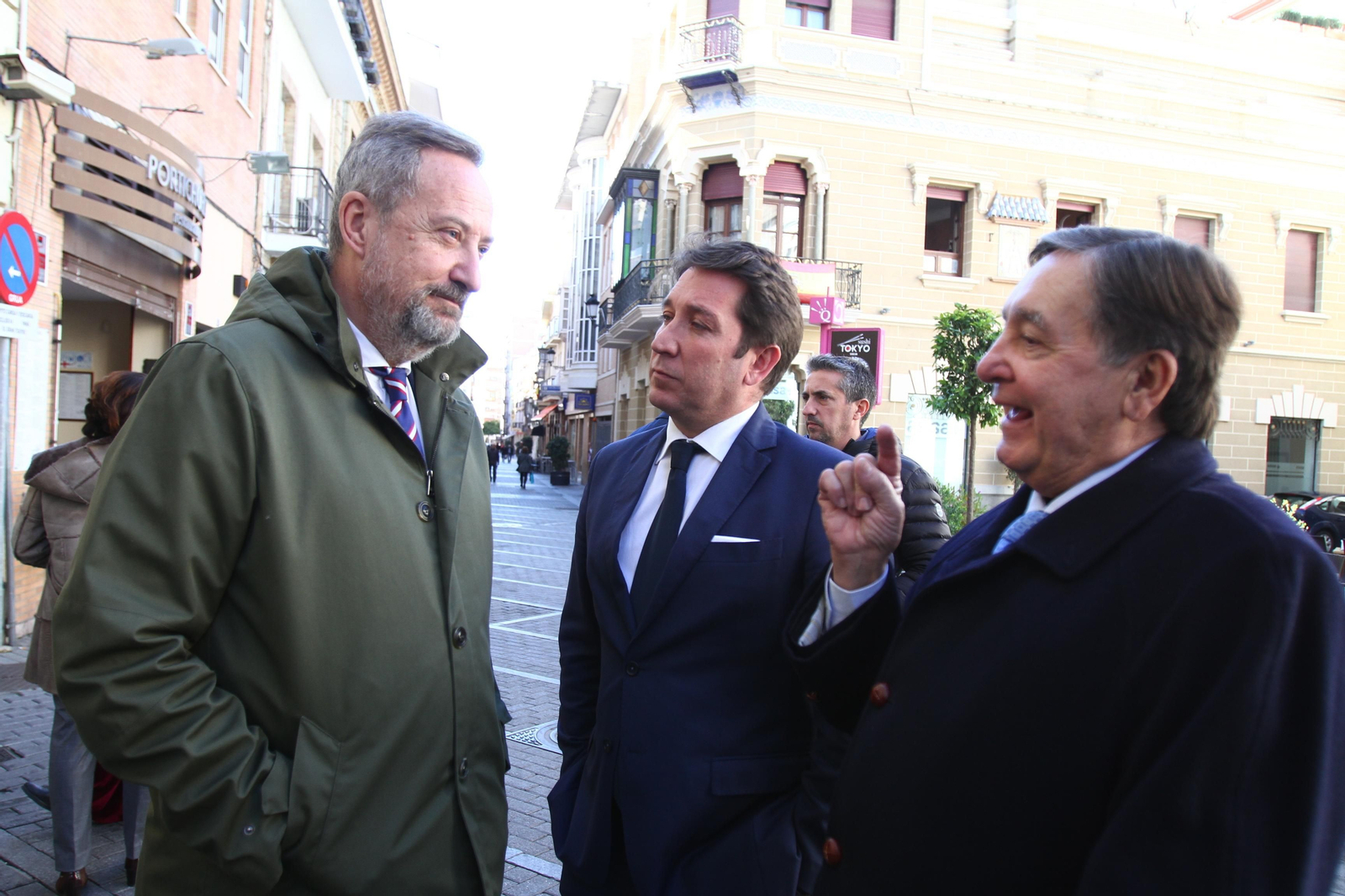 La policía Local entrega las medallas en el día de su patrón