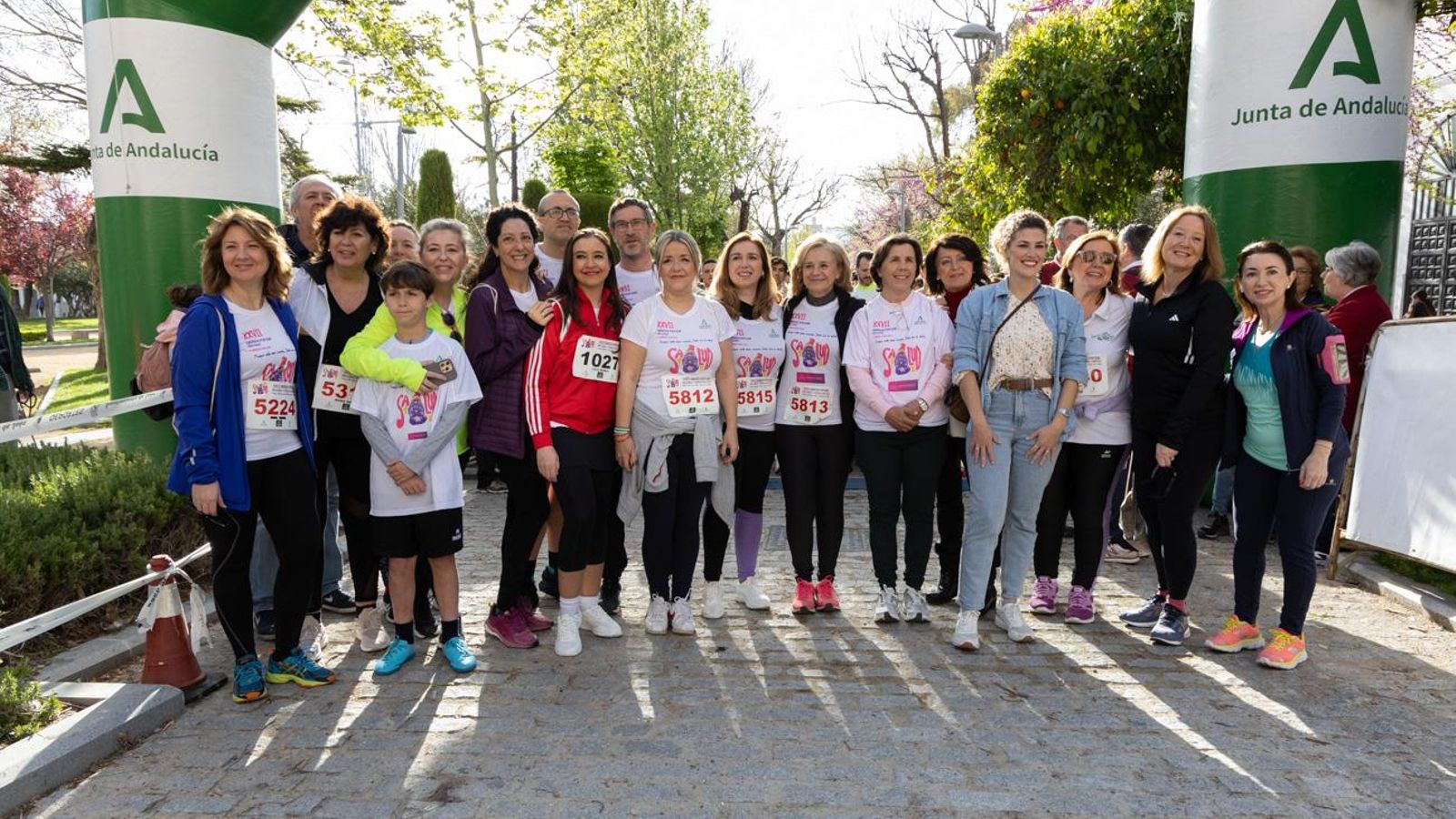 Más de 2.100 participantes corren para promover la salud en Jaén, en imágenes (1)