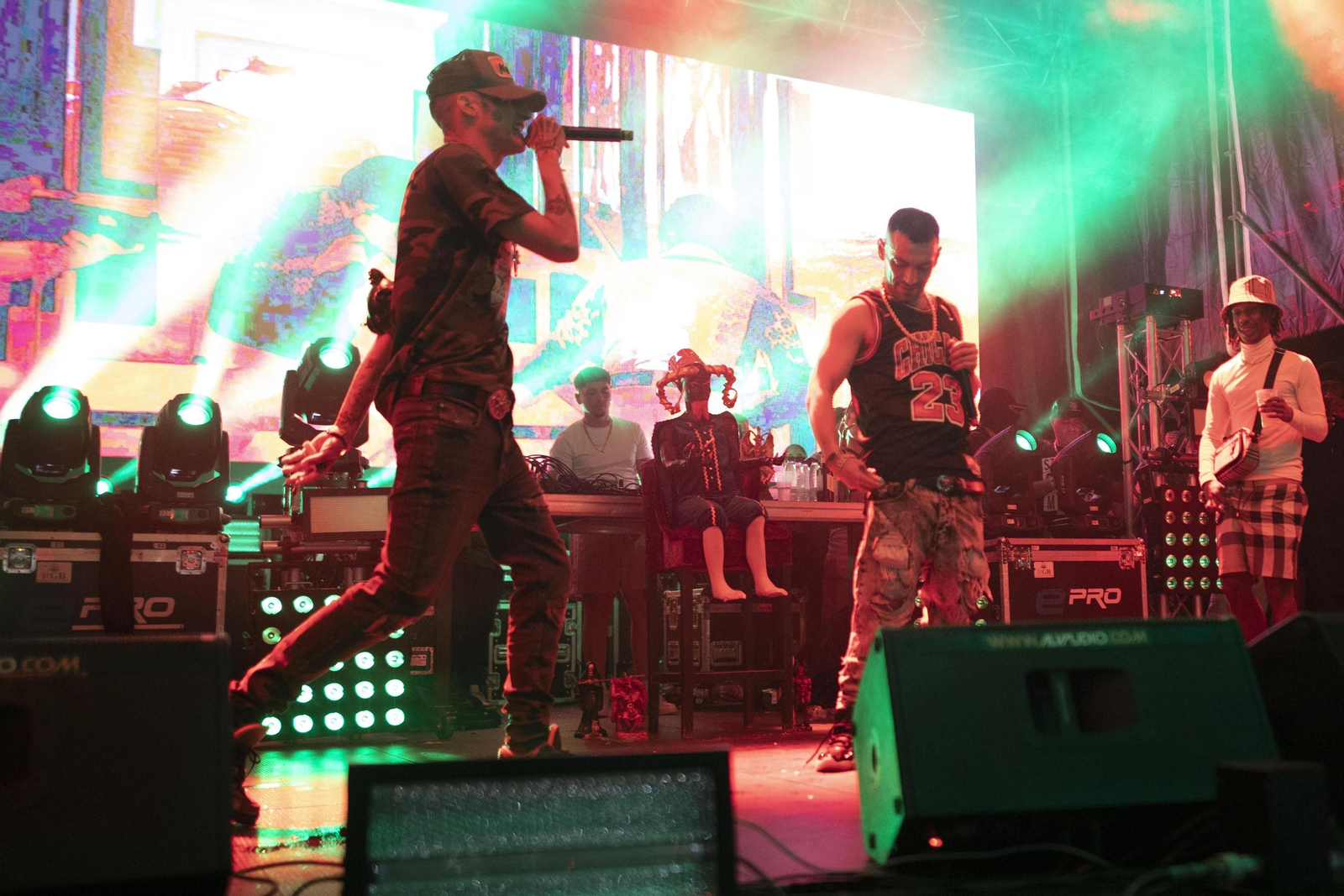 Yung Beef y La Zowi desatan la locura en el festival Infierno