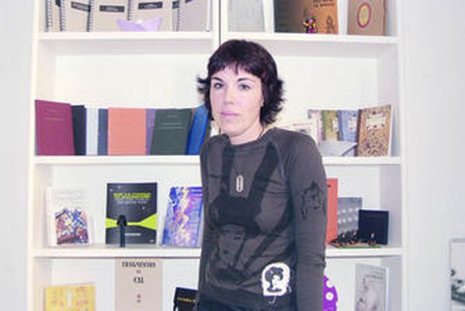 Ana Santos en la sede de El Gaviero Ediciones.