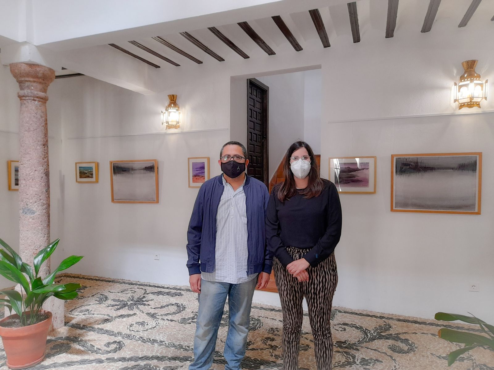 Juan Antonio Maldonado junto a Almudena Morales, alcaldesa de Laujar.