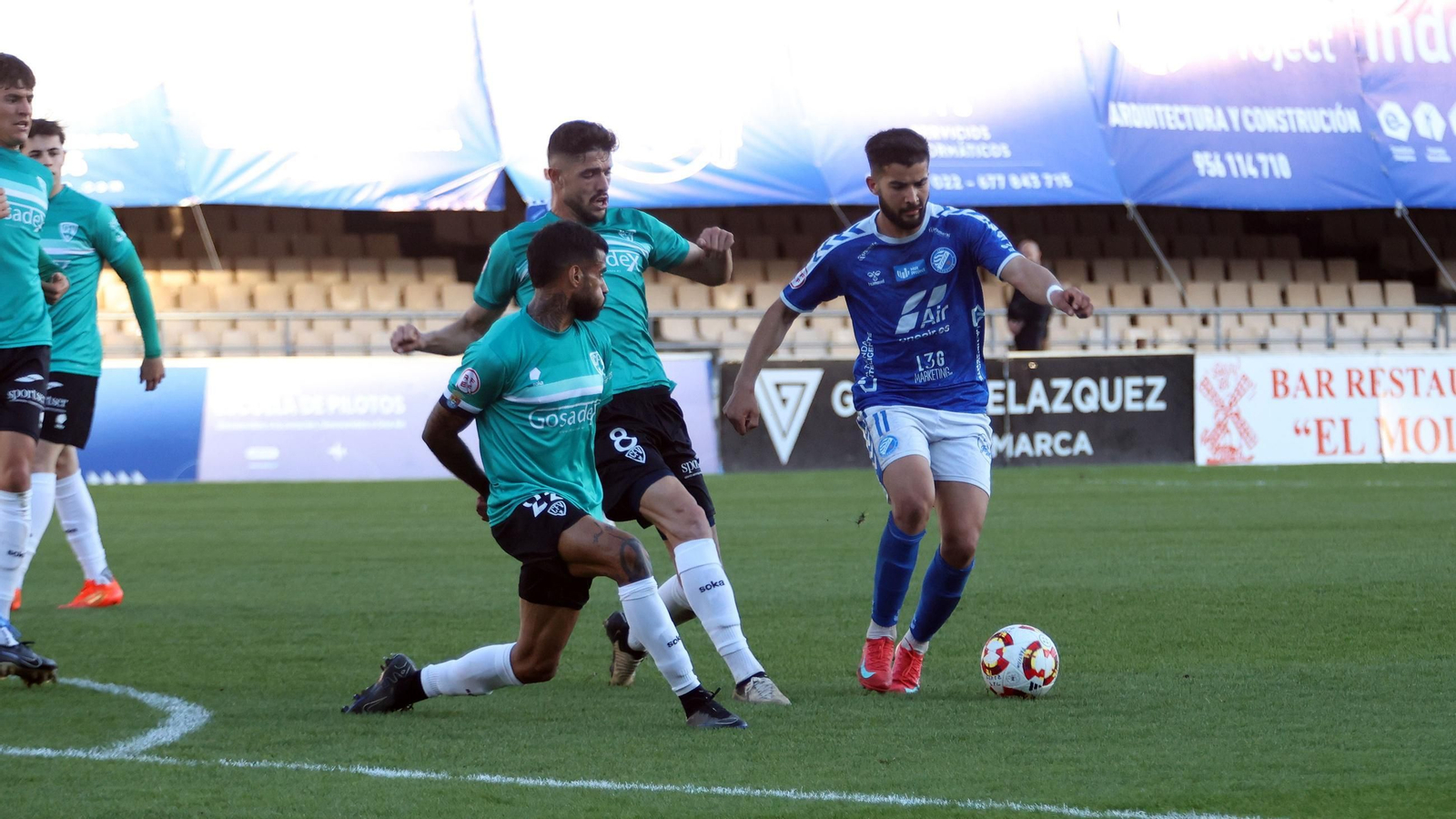 Imágenes del Xerez DFC contra el CF Villanovense en Chapín
