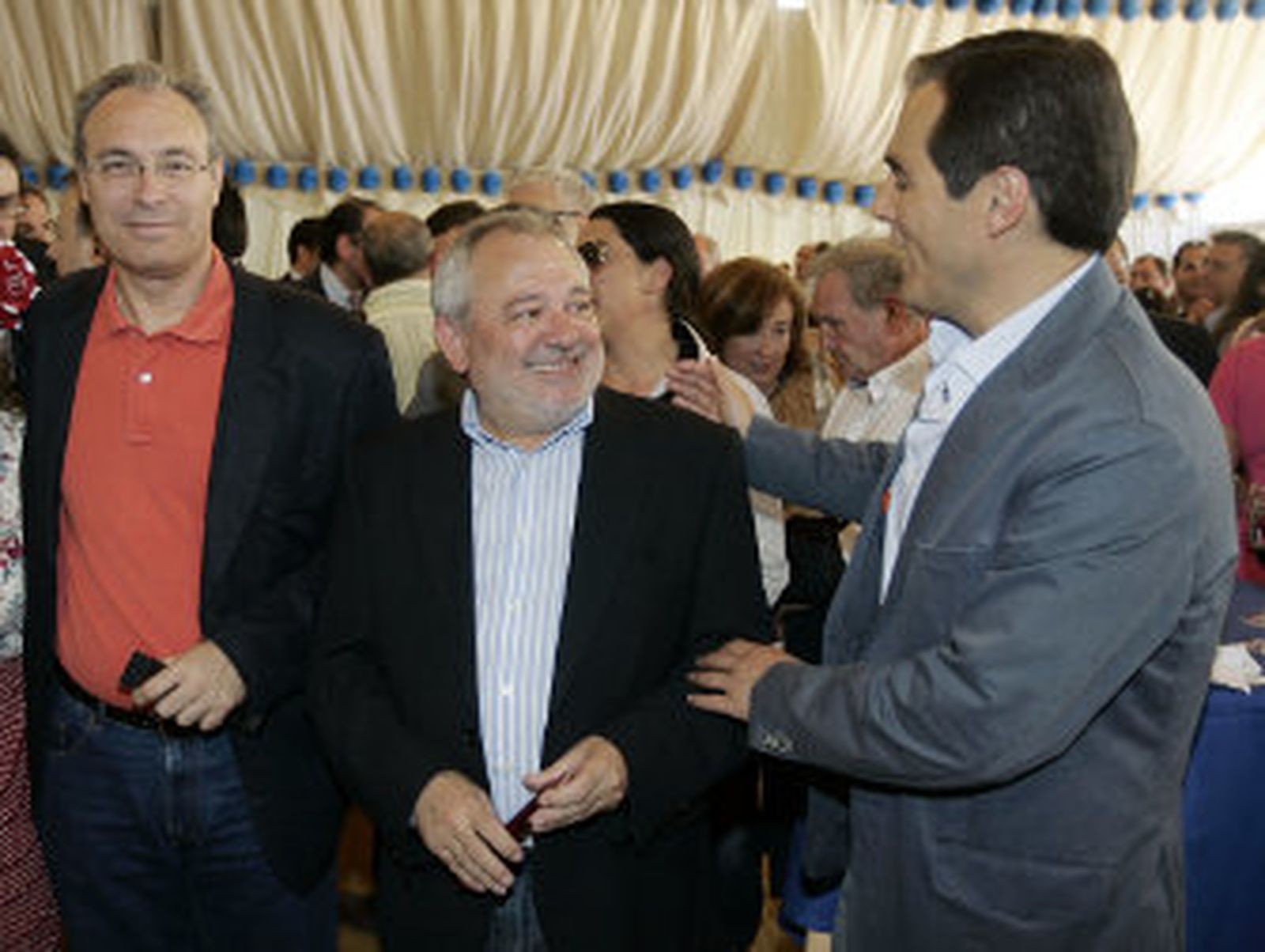 Nieto exige contención