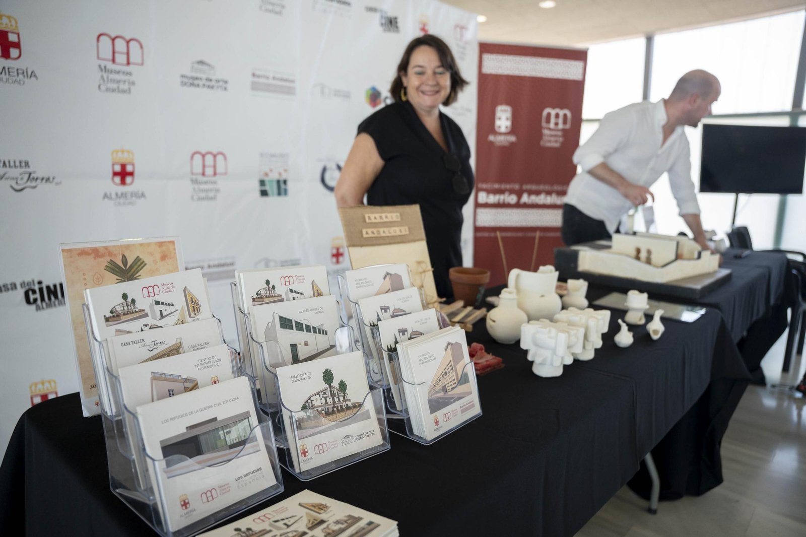 El encuentro Vecinal en el Palacio de Exposiciones y Congresos ‘Cabo de Gata – Ciudad de Almería’ de El Toyo, en imágenes