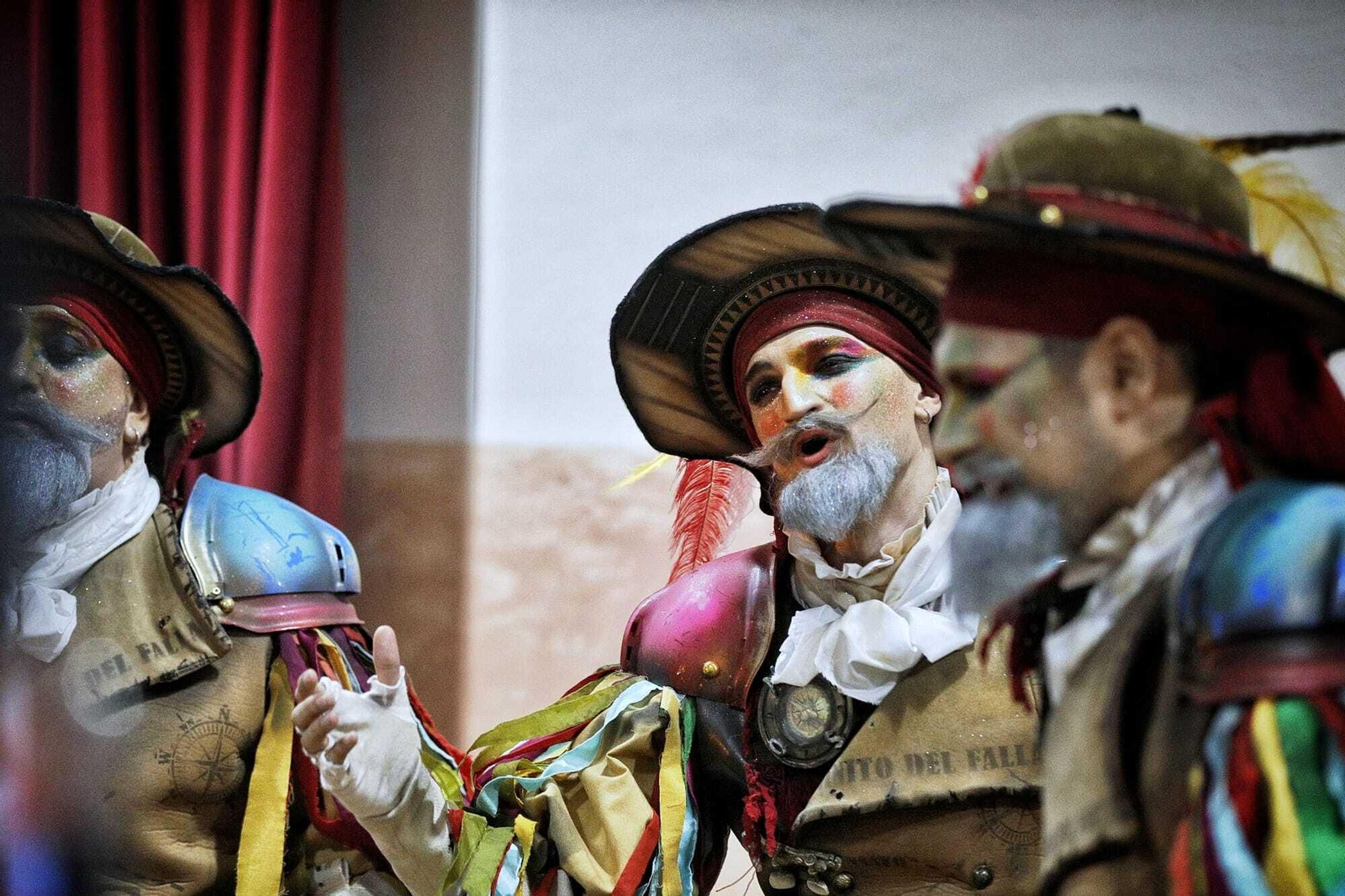 Comparsa 'Caminito del Falla en camerinos
