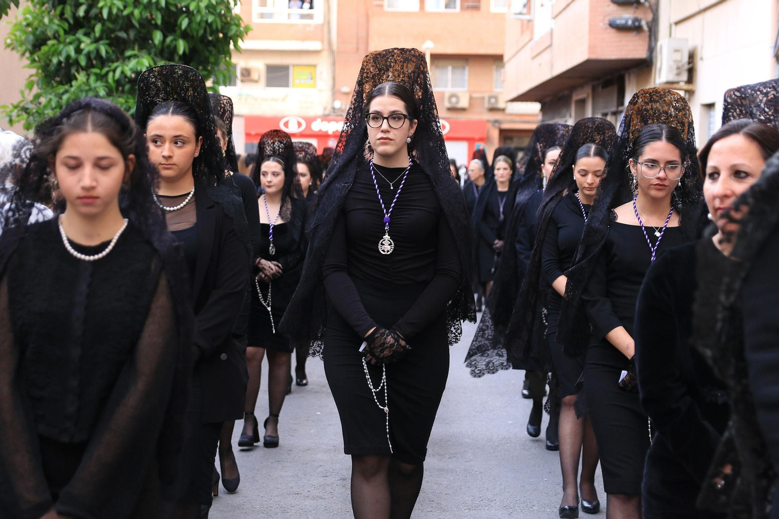 La procesión de Las Angustias, en imágenes