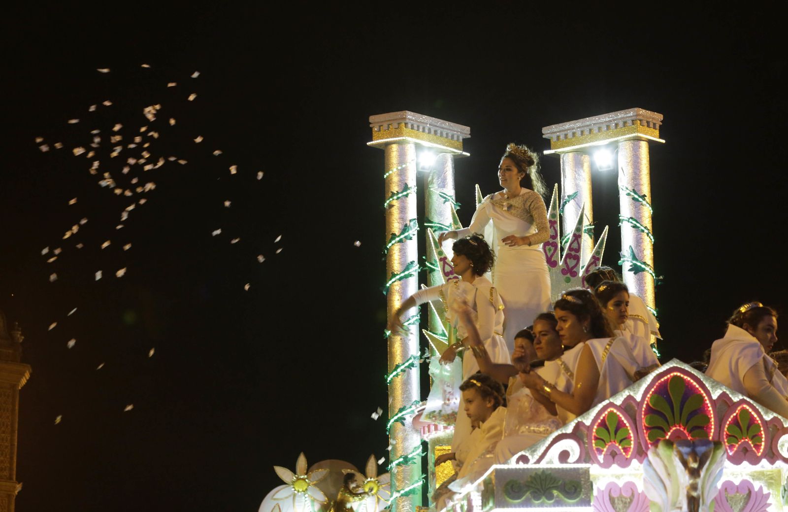 La Cabalgata de Reyes recorre Sevilla