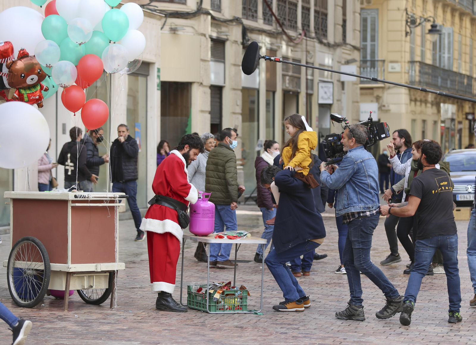 El rodaje de 'La chica de nieve' en Málaga, en fotos