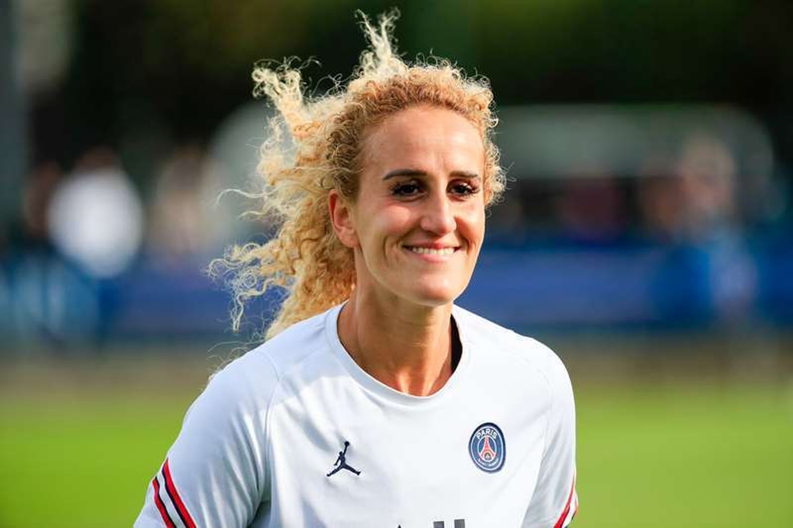 Kheira Hamraoui, en un entrenamiento con el PSG.