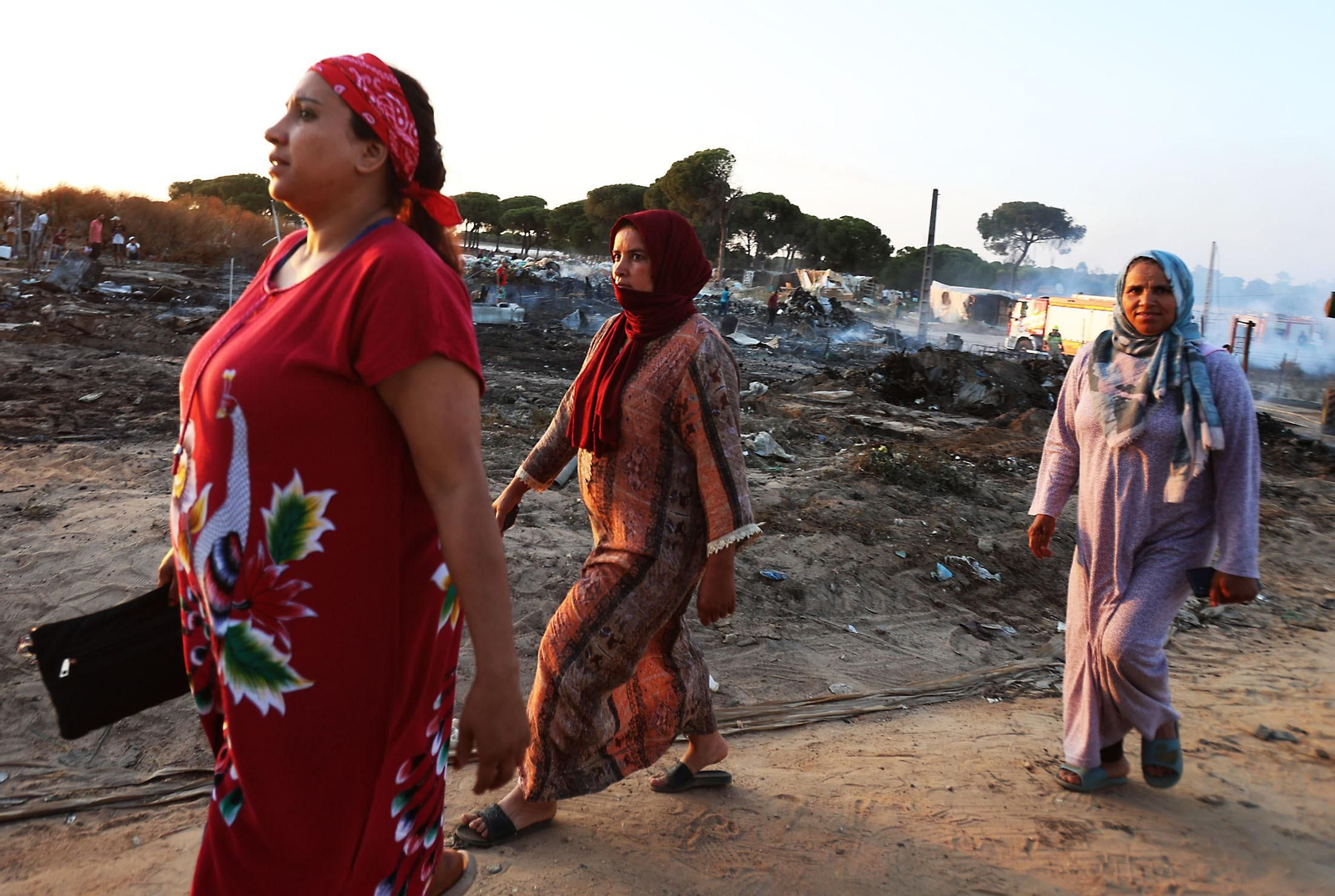 Las imágenes del incendio en un asentamiento en Lucena del Puerto