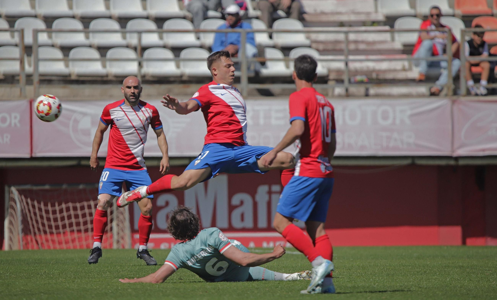 Las mejores fotos del Algeciras CF - Atlético de Madrid B de Primera Federación