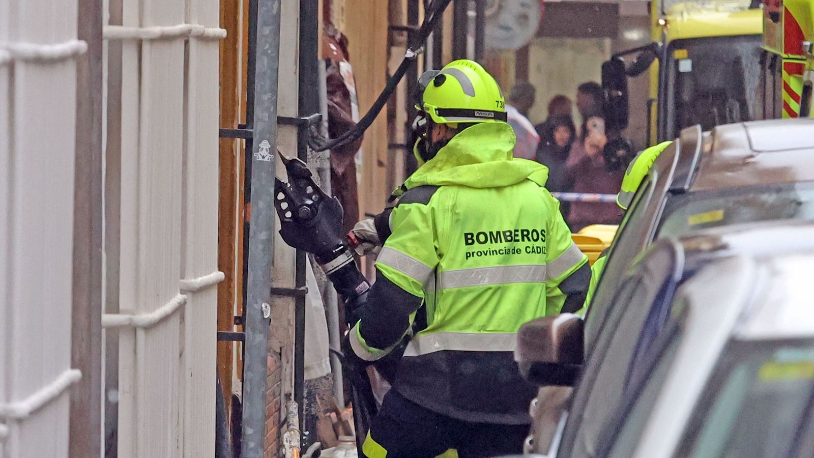 Imágenes del derrumbe en una casa okupada en Jerez