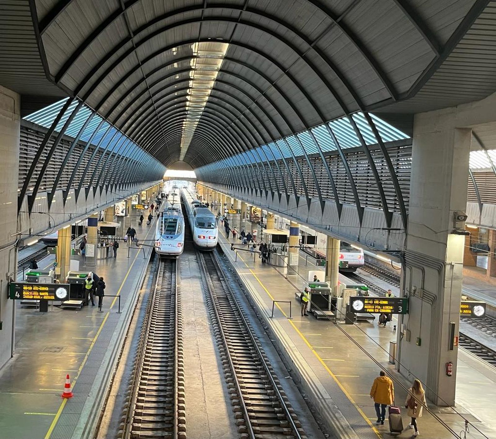 AVE en la estación de Santa Justa