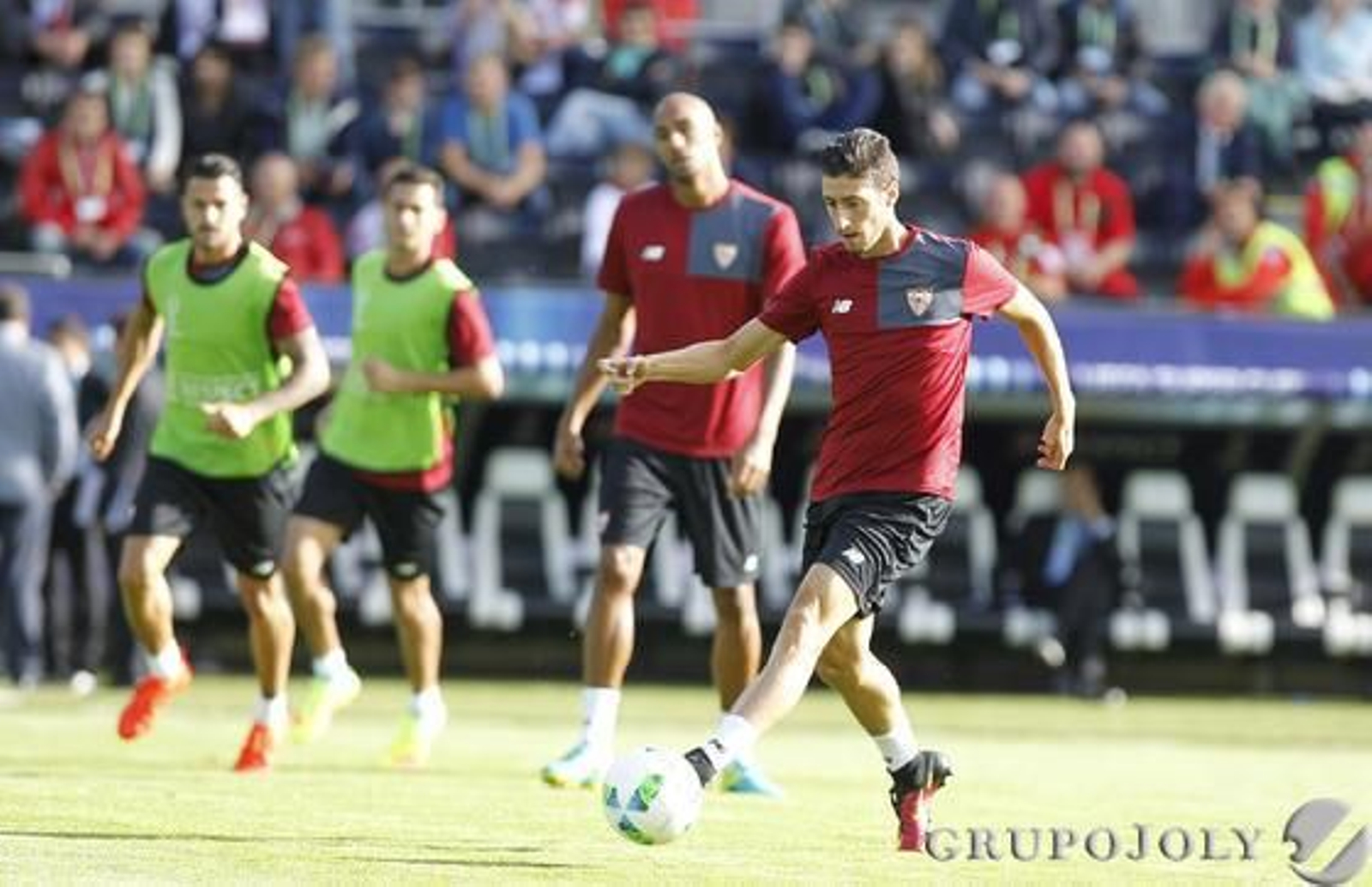 Las imágenes del entrenamiento del Sevilla en Noruega